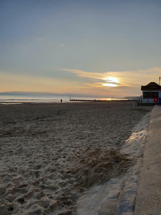 Holiday Home Hot Tub&Sauna Bournemouth Exterior foto